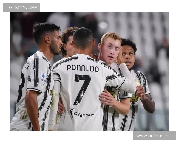 尤文图斯边路利用受限,进攻宽度不足对赛季表现造成一定影响 尤文图斯边路利用受限,进攻宽度不足对赛季表现造成一定影响