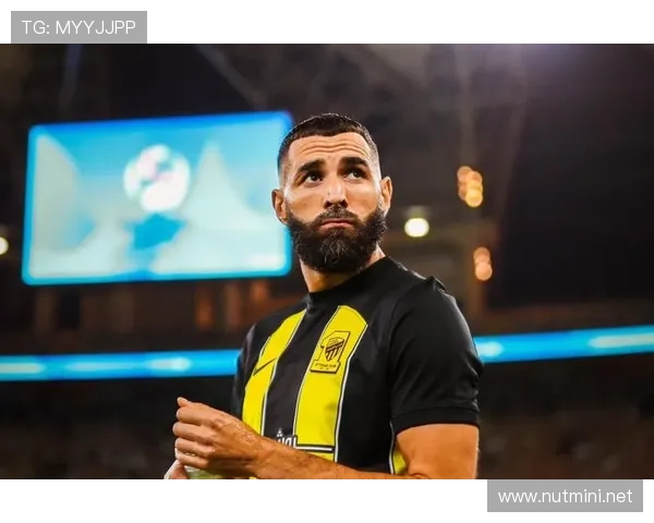 本泽马本赛季状态回暖,进攻表现持续提升 本泽马本赛季状态回暖,进攻表现持续提升