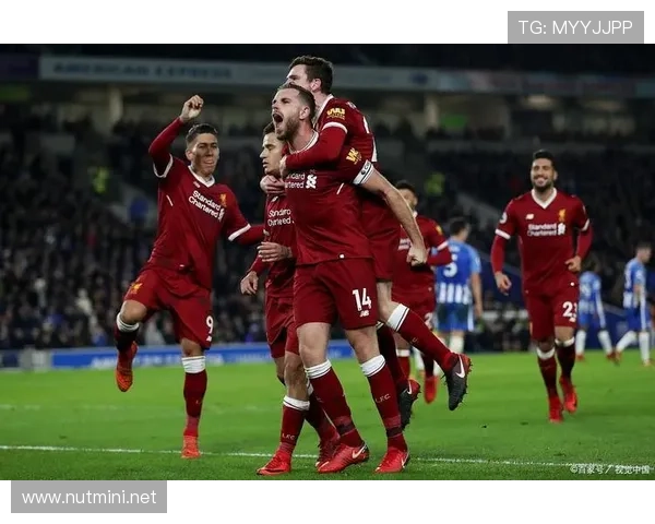 曼联战术体系稳定性不足,对球队整体表现与赛季走势形成制约 曼联战术体系稳定性不足,对球队整体表现与赛季走势形成制约