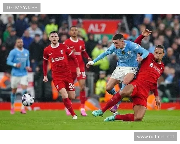 帕尔默与萨卡：主力之争与战术角色数据对比