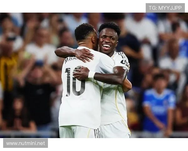 皇马双子星维尼修斯与罗德里戈，数据与战术角色的深度对比分析