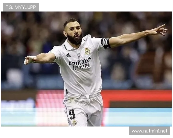 被低估的10年，到世界第一中锋：本泽马如何完成自我正名