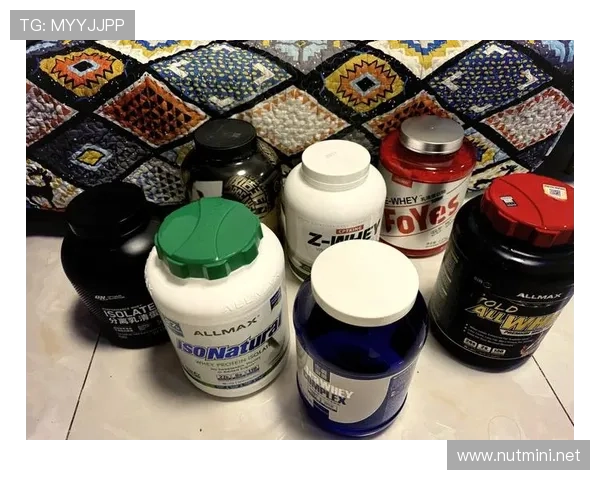 贝林厄姆家冰箱里塞满蛋白粉，连饮料都是无糖的